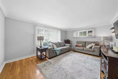 371 Niagara Dr, Irwin, PA 15642 - Photo 5