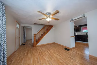 1112 S Hewitt Ave, Canton Township, PA 15301 - Photo 7