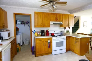 507 Oak St, Centerville, PA 15358 - Photo 9
