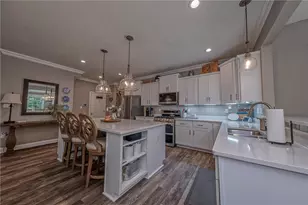 304 Stoneridge Ln, Adams Township, PA 16046 - Photo 17