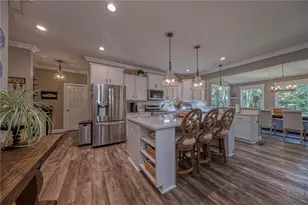 304 Stoneridge Ln, Adams Township, PA 16046 - Photo 15