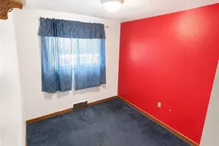 1031 Alquin St, Port Vue, PA 15133 - Photo 7