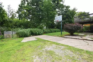 1031 Alquin St, Port Vue, PA 15133 - Photo 7