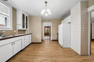 333 Greenwood Pl, Bridgeville, PA 15017 - Photo 13