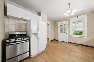 333 Greenwood Pl, Bridgeville, PA 15017 - Photo 15