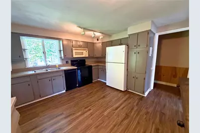 158 Edgewood Ave, Grove City Boro, PA 16127 - Photo 11