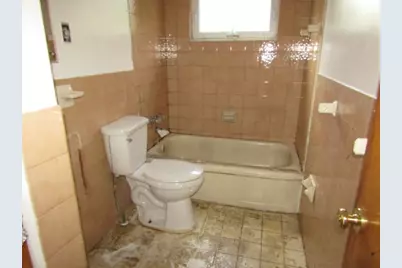 632 Highridge Dr, Baldwin Twp, PA 15226 - Photo 11