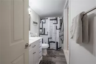 11 School St, Scottdale, PA 15683 - Photo 5