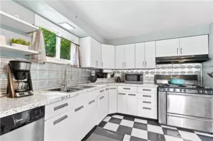 139 Lilmont Dr, Pittsburgh, PA 15218 - Photo 21