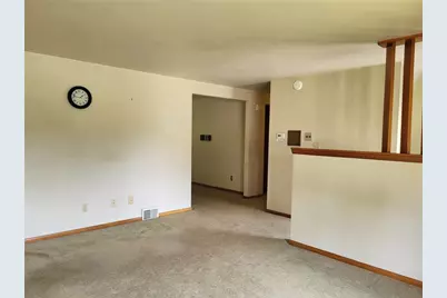 332 W Keeling Ave, Derry Boro, PA 15627 - Photo 5