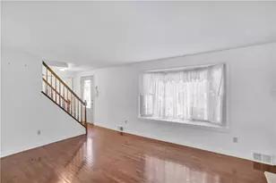 176 Richmore Dr, Pittsburgh, PA 15147 - Photo 3