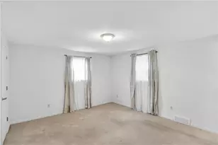 176 Richmore Dr, Pittsburgh, PA 15147 - Photo 15