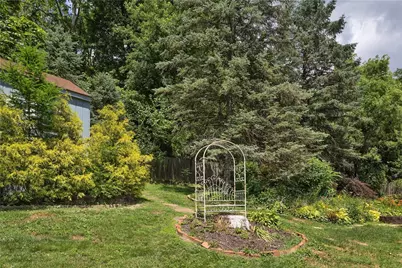 176 Richmore Dr, Pittsburgh, PA 15147 - Photo 37
