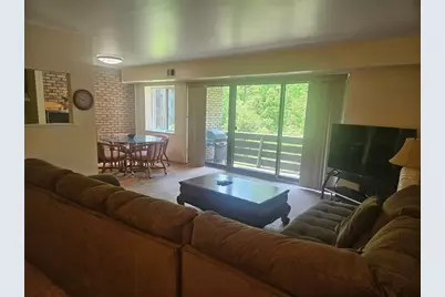 5082 Sanlin Dr, Moon/Crescent Twp, PA 15108 - Photo 3