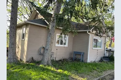 215 N Walnut St, New Castle, PA 16101 - Photo 1