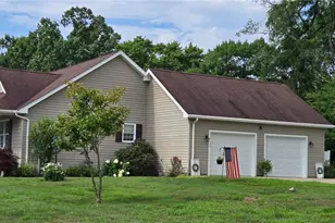 1213 West Dr, Penn Township, PA 16002 - Photo 3