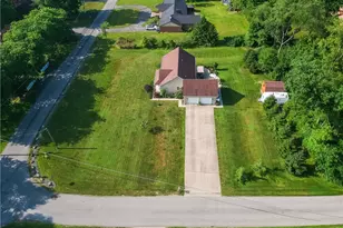 1213 West Dr, Penn Township, PA 16002 - Photo 17