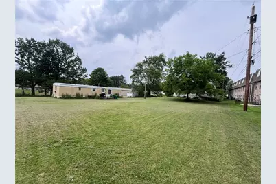275 S Duffy Rd, Twp of But SW, PA 16001 - Photo 7