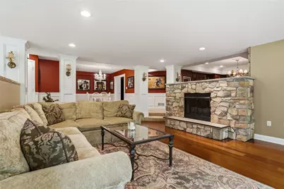 7000 Pinehurst Dr, Collier Township, PA 15142 - Photo 37
