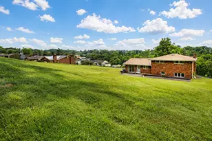 177 S Thompson Ln, Irwin, PA 15642 - Photo 23