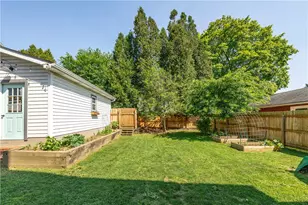 228 Edgewood Ave, Grove City Boro, PA 16127 - Photo 43