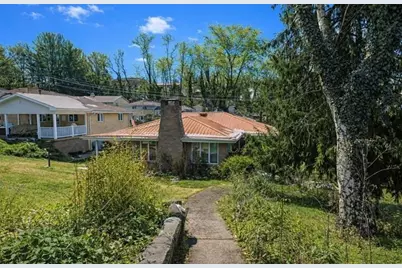 719 Locust St, Hempfield Township, PA 15601 - Photo 19