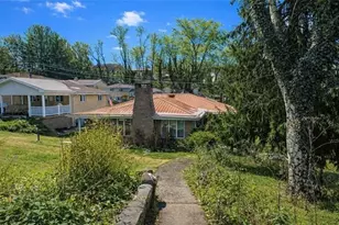 719 Locust St, Hempfield Township, PA 15601 - Photo 19