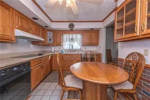 719 Locust St, Hempfield Township, PA 15601 - Photo 7