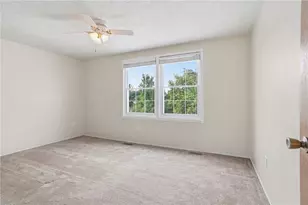 113 Cranbrooke Dr, Findlay Township, PA 15108 - Photo 23