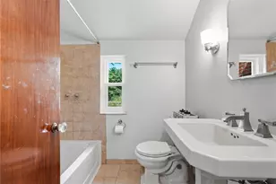 654 Crystal Dr, Pittsburgh, PA 15228 - Photo 25