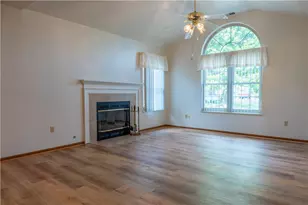 23 Ashford Dr, Cranberry Township, PA 16066 - Photo 7
