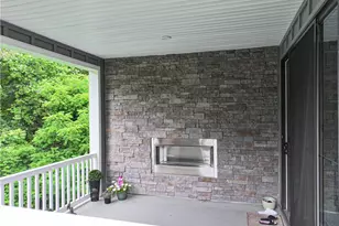180 Laurel Pl Ln, Pittsburgh, PA 15241 - Photo 7