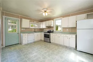 321 W Keeling Ave, Derry Boro, PA 15627 - Photo 11