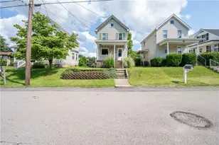 321 W Keeling Ave, Derry Boro, PA 15627 - Photo 3