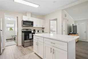 801 Clover Ln, Murrysville, PA 15668 - Photo 3