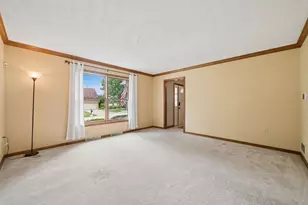577 Agnes St, Hempfield Township, PA 15601 - Photo 5