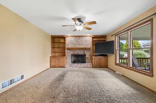 577 Agnes St, Hempfield Township, PA 15601 - Photo 11