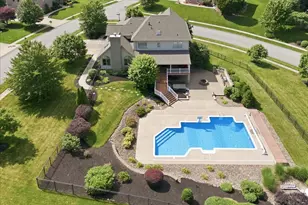 807 Cavan Dr, Cranberry Township, PA 16066 - Photo 5