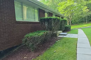 11255 Brokers Ln, North Huntingdon, PA 15642 - Photo 9