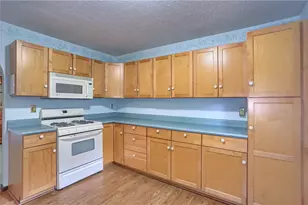 174 Old English Rd, Ross Twp, PA 15237 - Photo 9