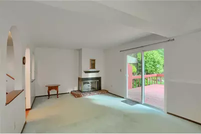 174 Old English Rd, Ross Twp, PA 15237 - Photo 3