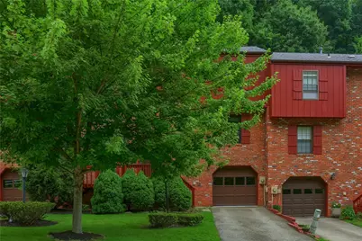 174 Old English Rd, Ross Twp, PA 15237 - Photo 1
