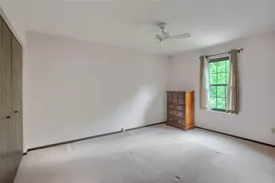 174 Old English Rd, Ross Twp, PA 15237 - Photo 13