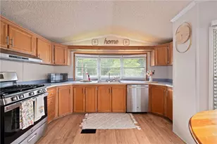 146 Wencliff Ln, Hempfield Township, PA 15644 - Photo 3