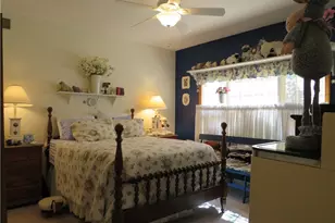 806 Kocher Dr, Grove City Boro, PA 16127 - Photo 29