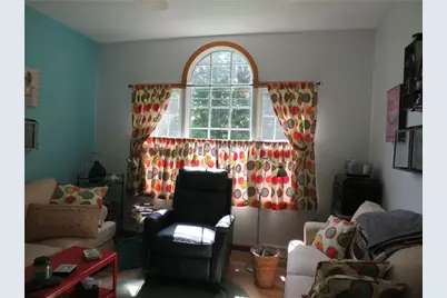 806 Kocher Dr, Grove City Boro, PA 16127 - Photo 21