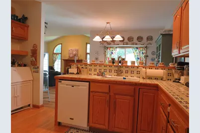 806 Kocher Dr, Grove City Boro, PA 16127 - Photo 23