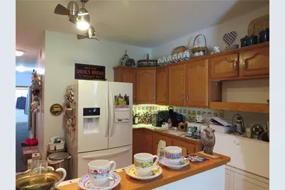 806 Kocher Dr, Grove City Boro, PA 16127 - Photo 27