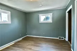 574 Thornton St, Sharon, PA 16146 - Photo 21
