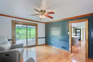 2525 Country Side Ln, Pittsburgh, PA 15090 - Photo 17
